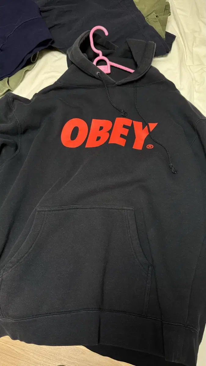 obey 오베이후드티